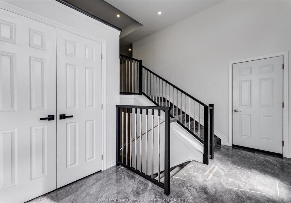 114-george-street-merlin-ontario-26021003