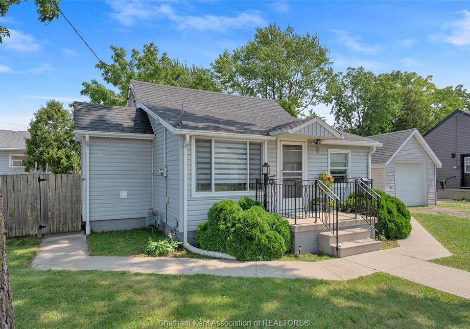 9-park-lane-chatham-ontario-26021009