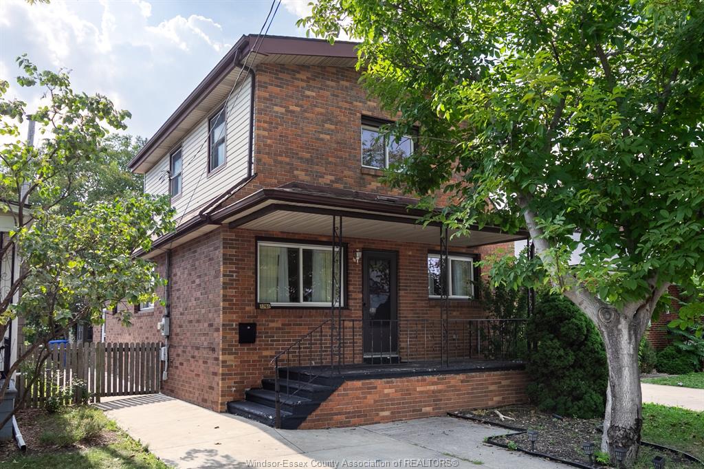 1761-benjamin-avenue-windsor-ontario-26021013