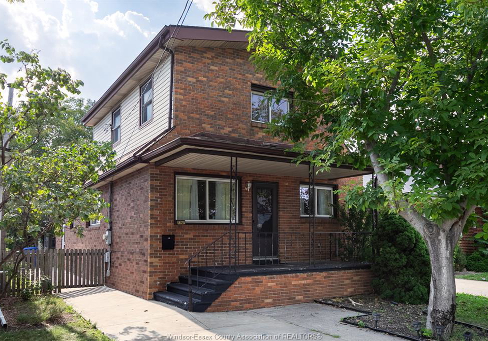 1761-benjamin-avenue-windsor-ontario-26021013