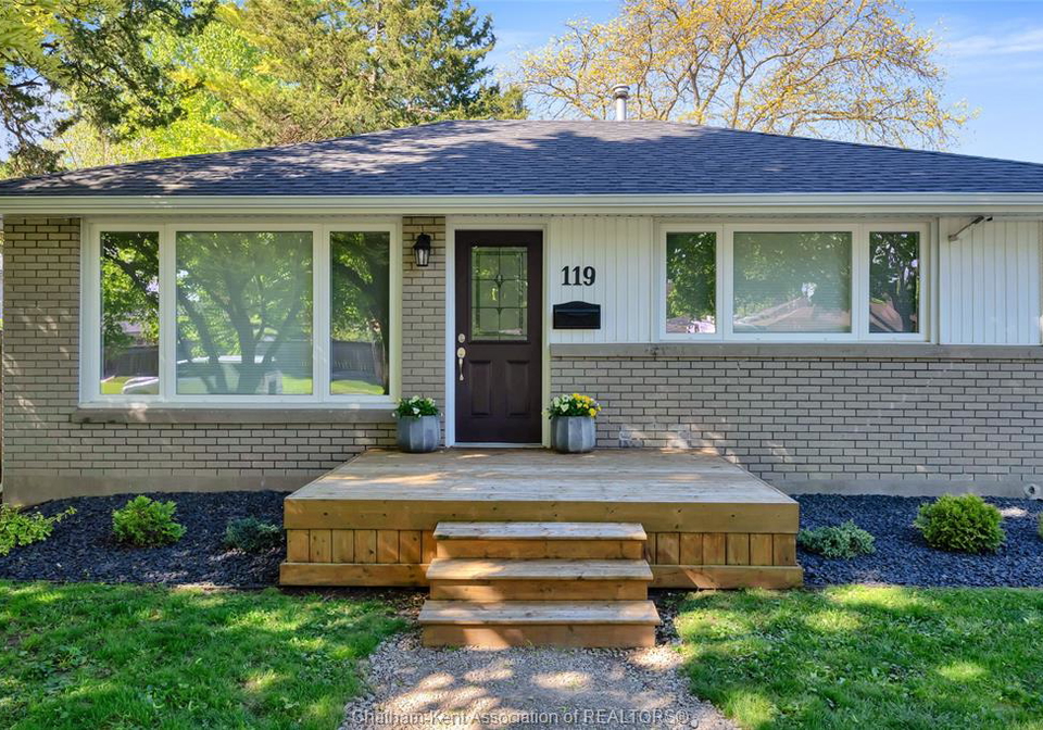 119-burton-avenue-chatham-ontario-26021015