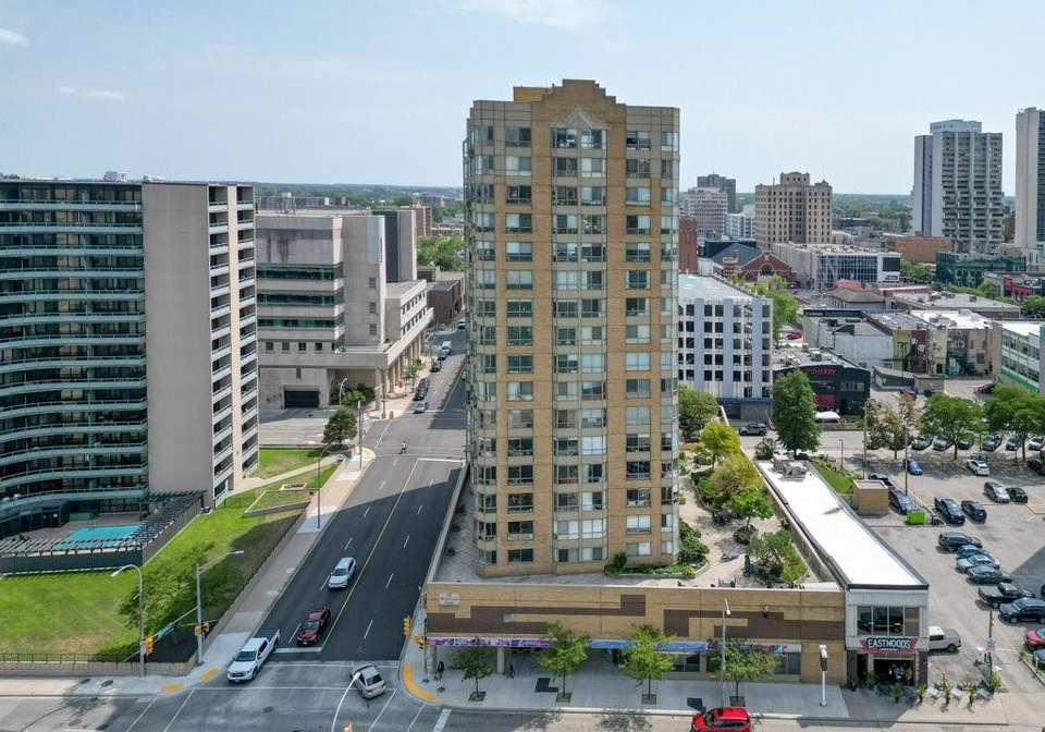 75-riverside-drive-east-windsor-ontario-26021021