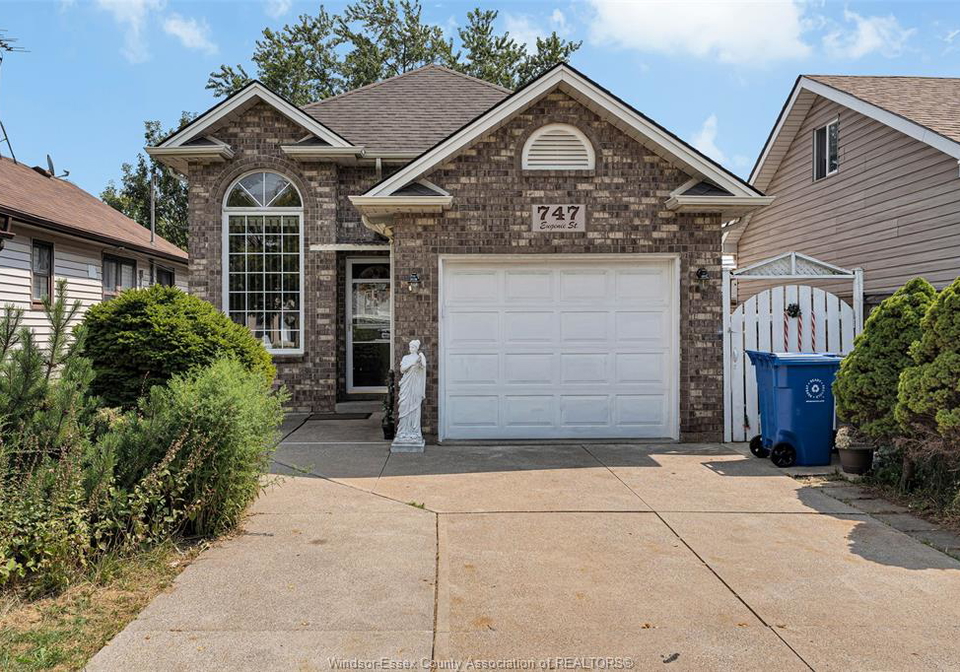 747-eugenie-windsor-ontario-26021023
