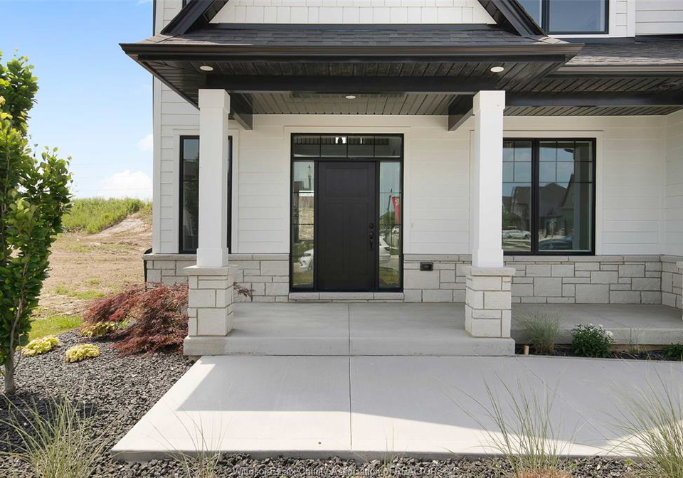 300-blake-avenue-belle-river-ontario-26021038