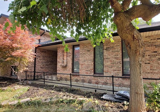 8339-kingston-crescent-windsor-ontario-26021045