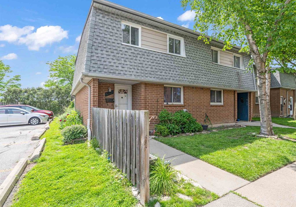 6701-rose-ville-garden-drive-windsor-ontario-26021051