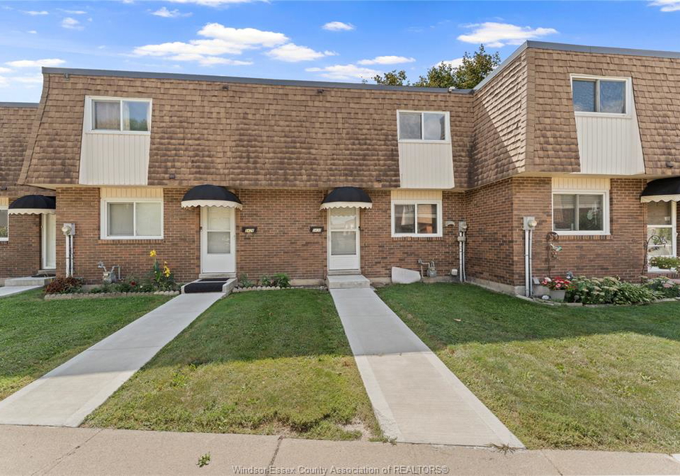 5430-lassaline-windsor-ontario-26021058