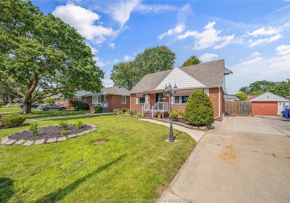 1030-isabelle-place-windsor-ontario-26021059