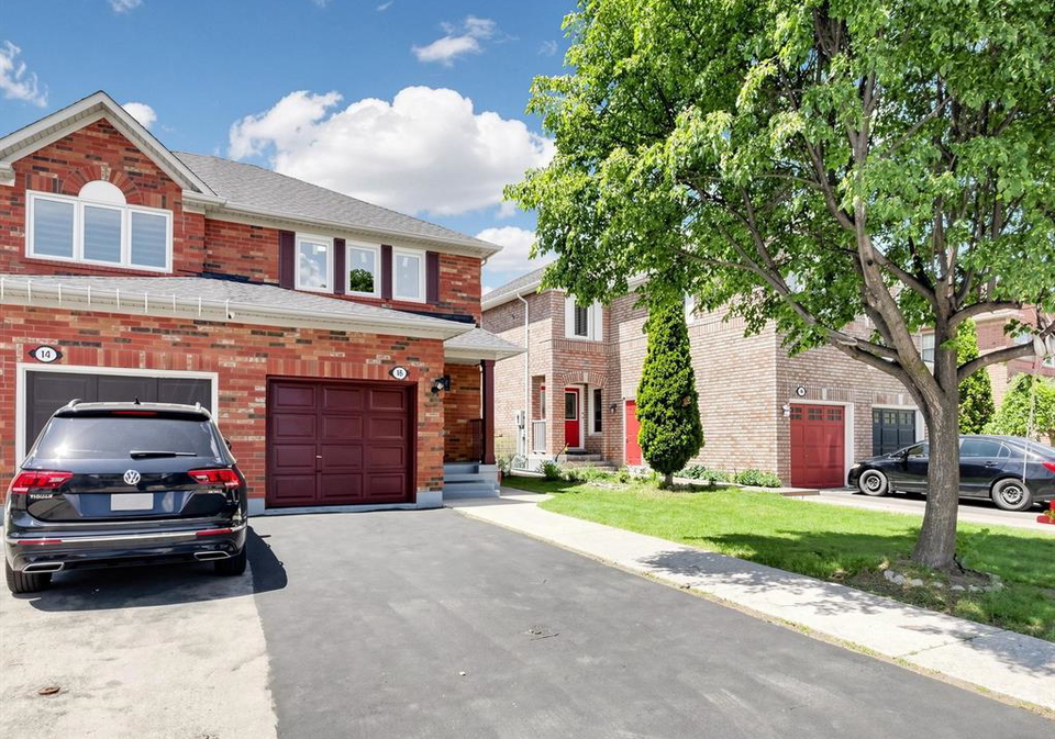 16-mount-fuji-crescent-brampton-ontario-26021064