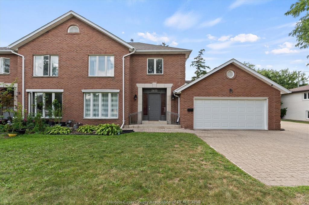 2935-mckay-avenue-windsor-ontario-26021069
