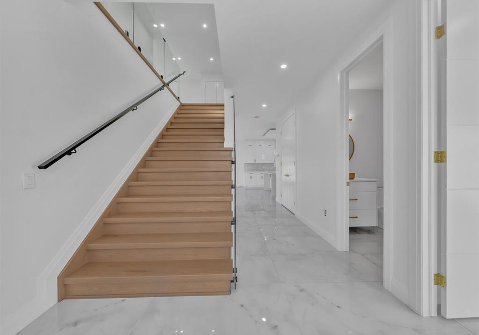 3672-sutton-avenue-windsor-ontario-26021071