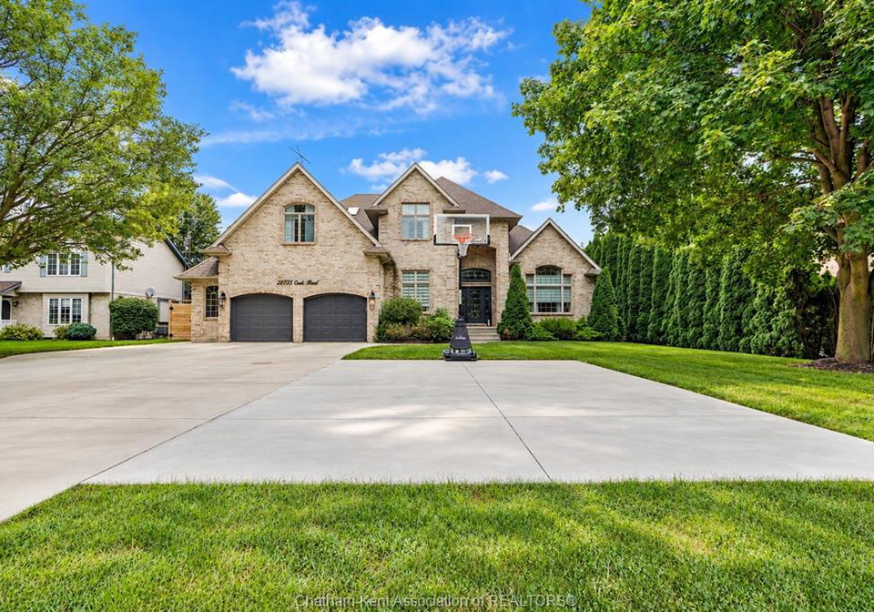 22735-creek-road-chatham-ontario-26021089