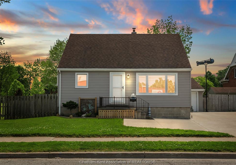 64-park-avenue-east-chatham-ontario-26021091