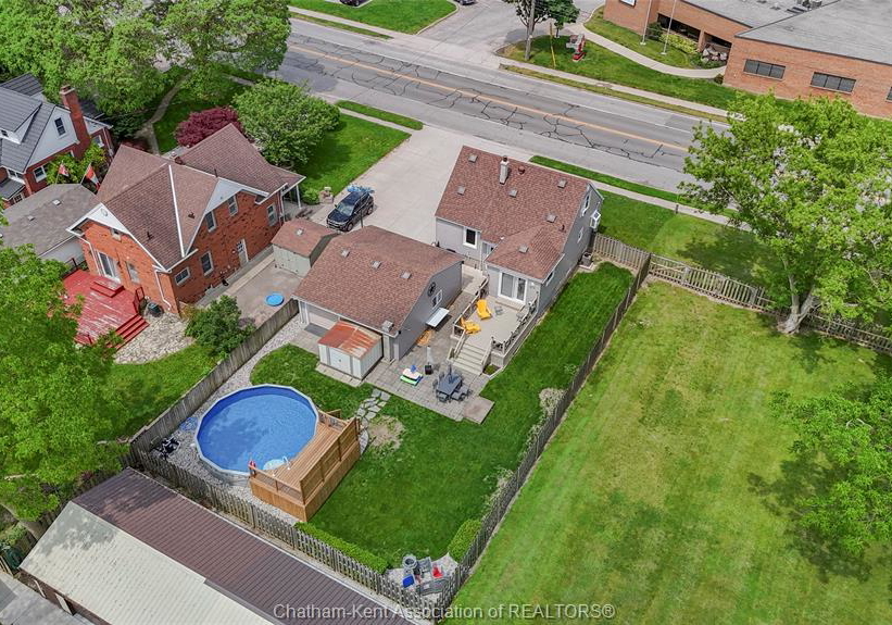 64-park-avenue-east-chatham-ontario-26021091