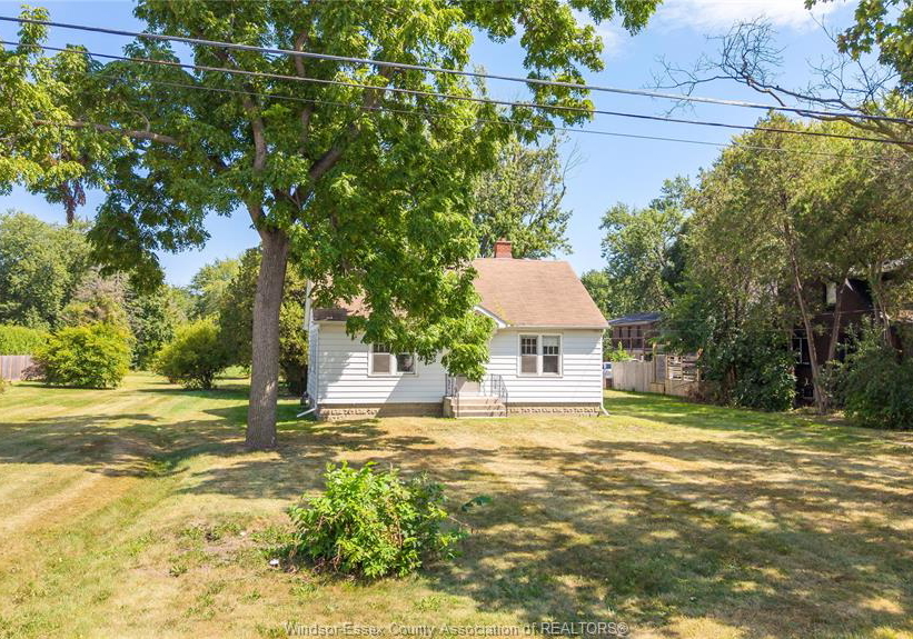 4262-howard-place-windsor-ontario-26021092