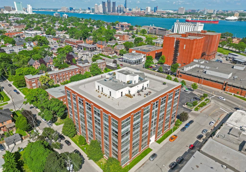 2175-wyandotte-street-east-windsor-ontario-26021097