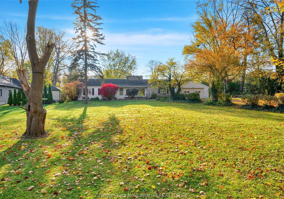 6-devon-drive-chatham-ontario-26021099
