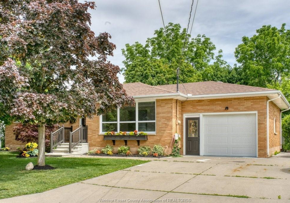 68-mccallum-kingsville-ontario-26021116