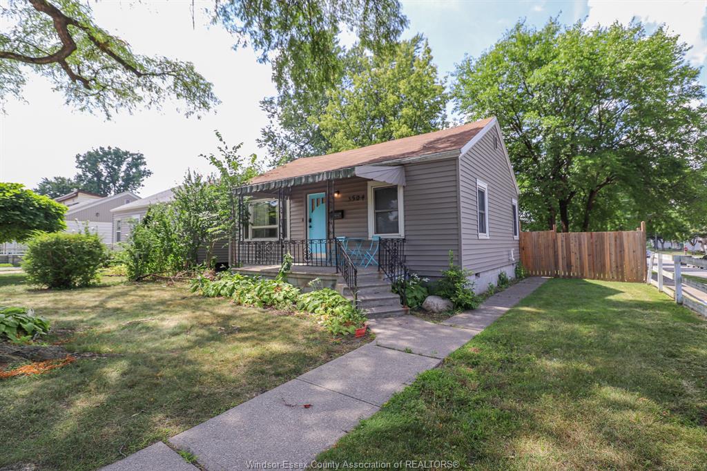 3504-barrymore-windsor-ontario-26021122