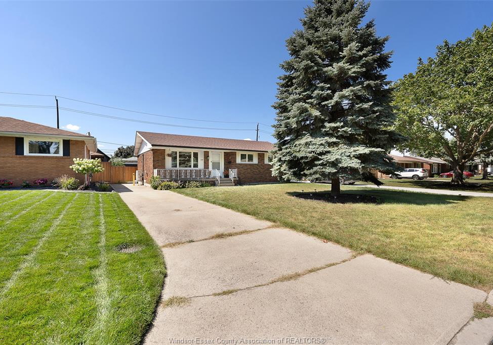 1237-homedale-windsor-ontario-26021123