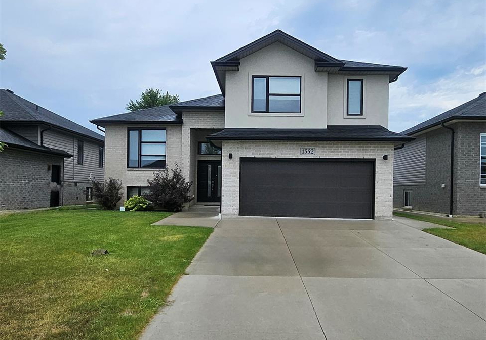 1552-harrison-street-lasalle-ontario-26021127