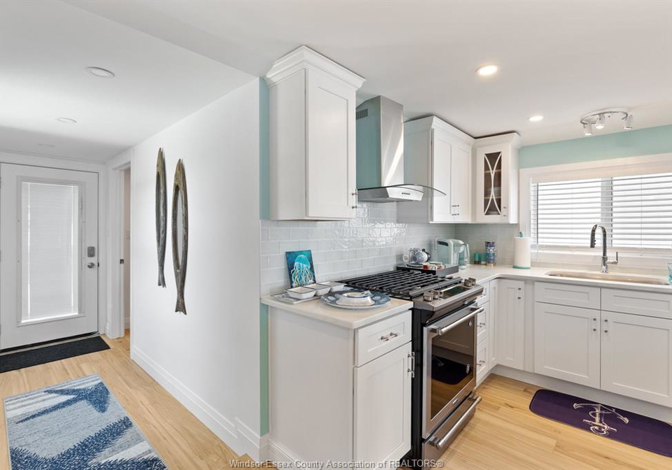 853-lawrence-avenue-colchester-ontario-26021164