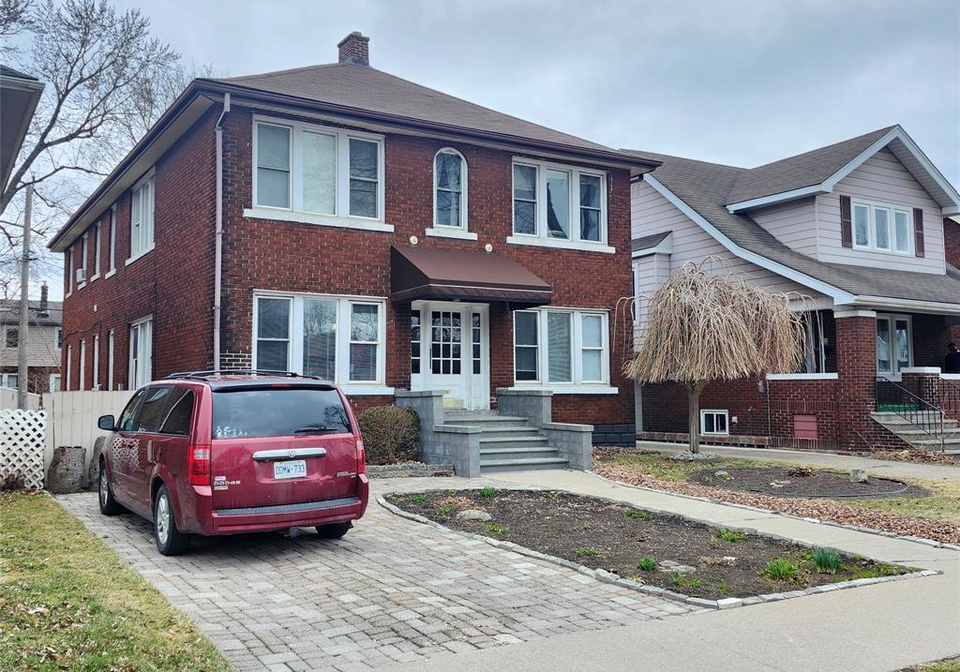 387-partington-windsor-ontario-26021166