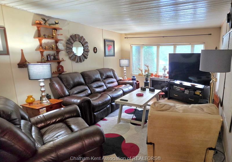 9480-longwoods-road-chatham-kent-ontario-26021176