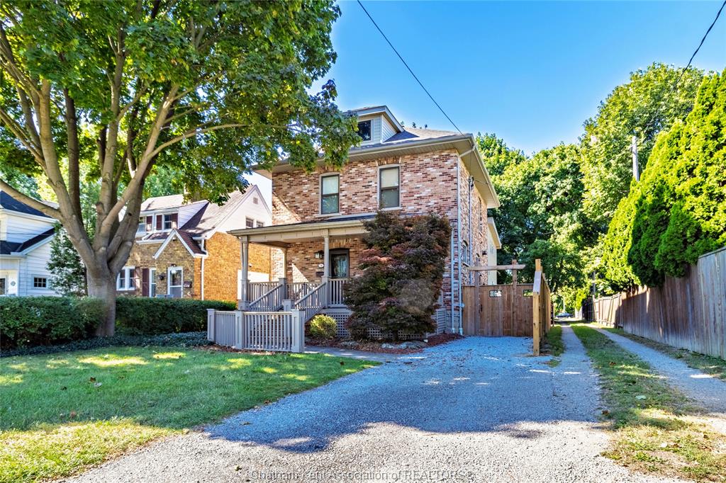 74-robertson-avenue-chatham-ontario-26021180