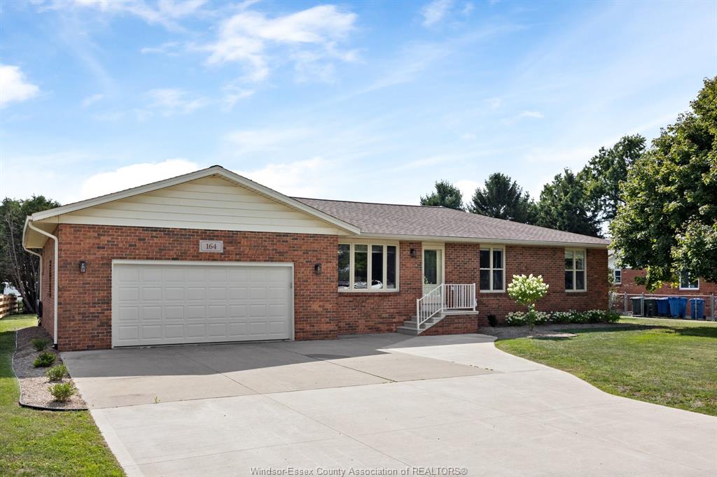164-county-road-34-cottam-ontario-26021191