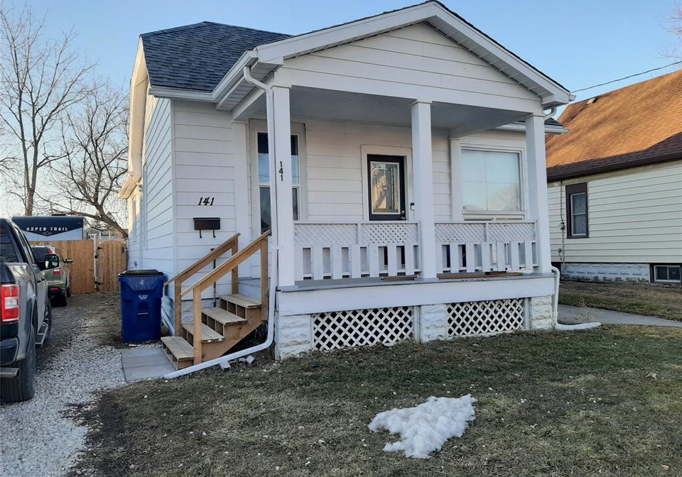 141-edgar-street-chatham-ontario-26021201