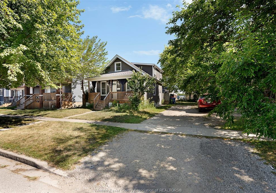 768-mckay-windsor-ontario-26021209
