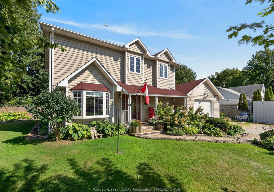 128-windsor-harrow-ontario-26021226