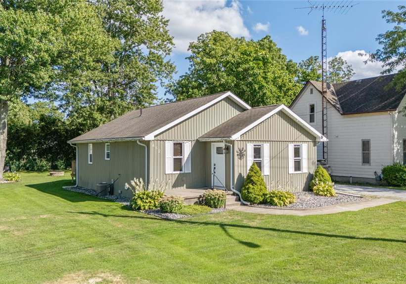 452-maude-street-petrolia-ontario-26021237