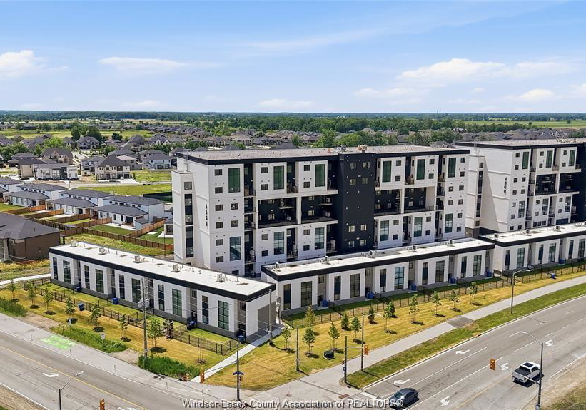 4300-laurier-parkway-lasalle-ontario-26021247