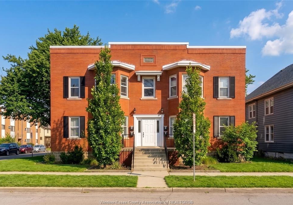 485-louis-avenue-windsor-ontario-26021255
