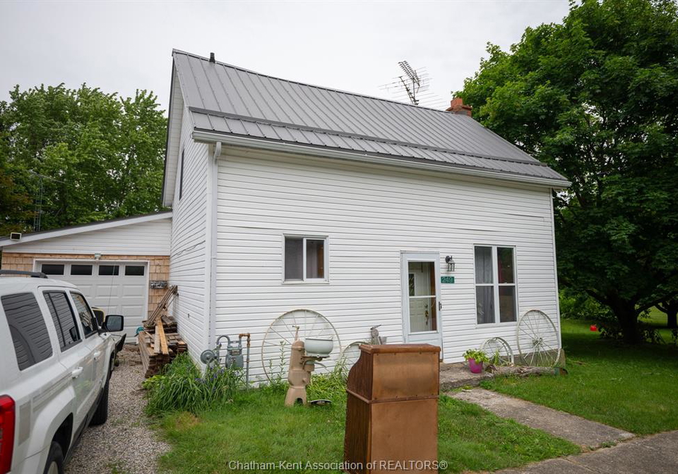 249-victoria-street-highgate-ontario-26021266