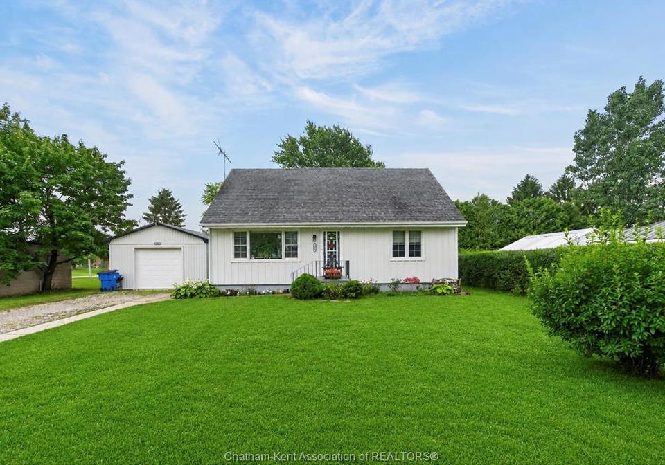 447-sydenham-street-dresden-ontario-26021272