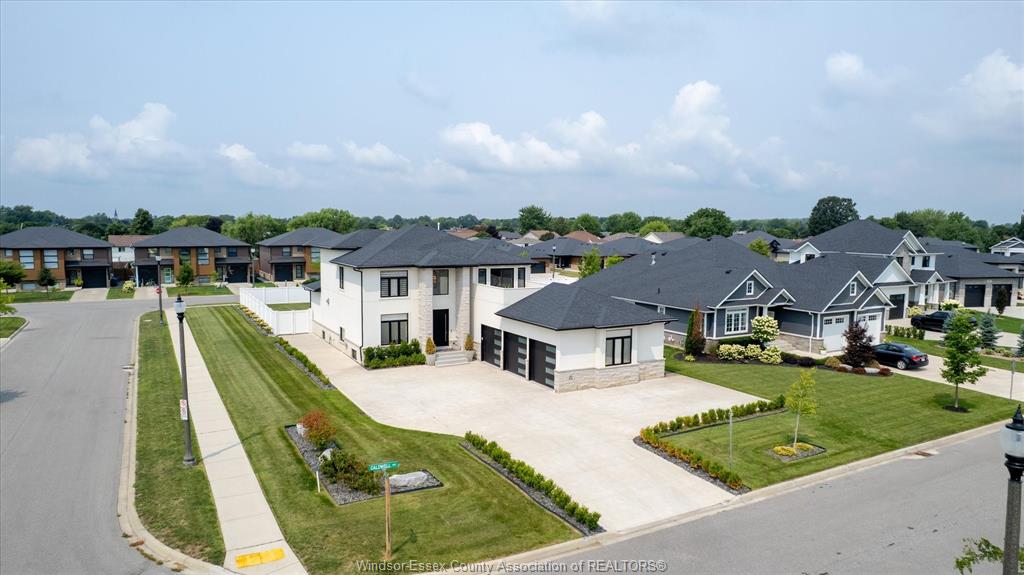 501-caldwell-court-amherstburg-ontario-26021279