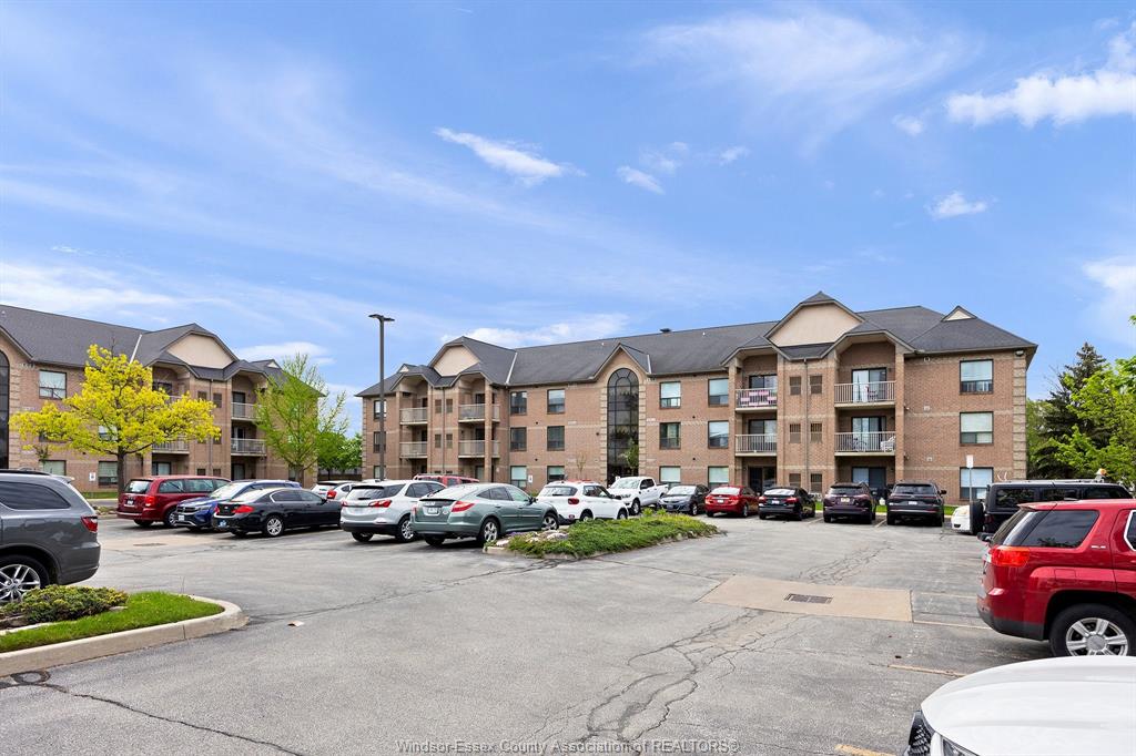451-grand-marais-road-west-windsor-ontario-26021280