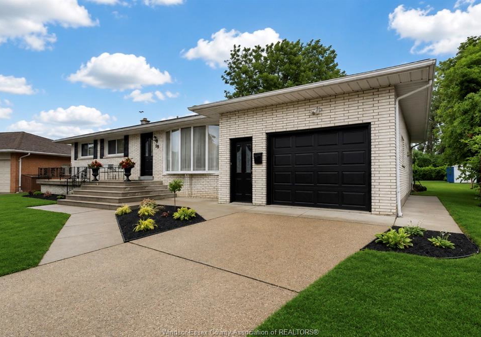 39-johnson-avenue-leamington-ontario-26021304