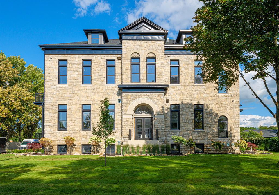 247-brock-street-amherstburg-ontario-26021316