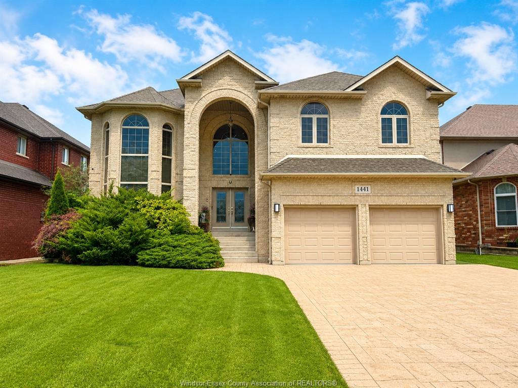 1441-stoneybrook-crescent-windsor-ontario-26021324