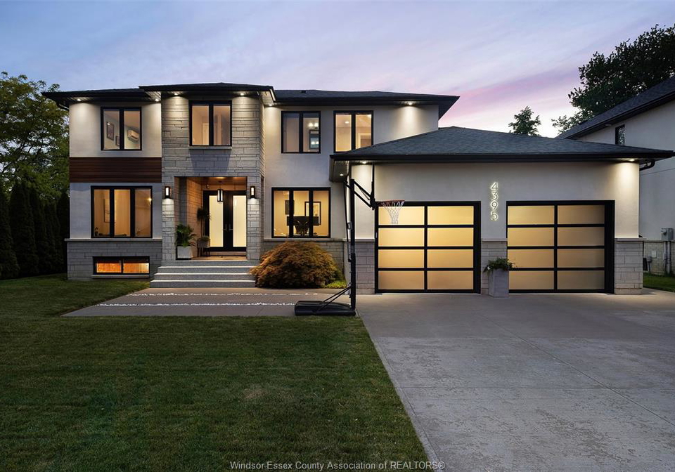 4395-centre-lake-windsor-ontario-26021331
