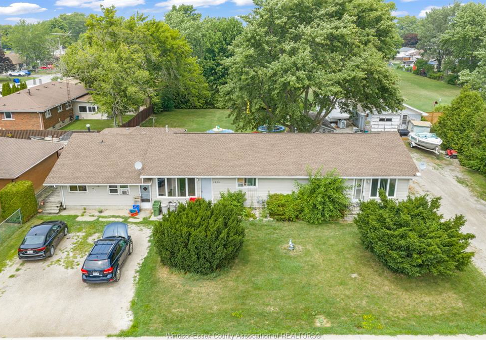 1228-faith-drive-lakeshore-ontario-26021334