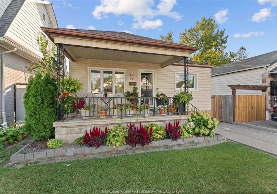 931-lillian-avenue-windsor-ontario-26021335