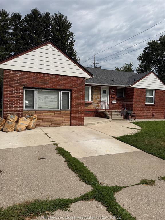3190-academy-drive-windsor-ontario-26021342