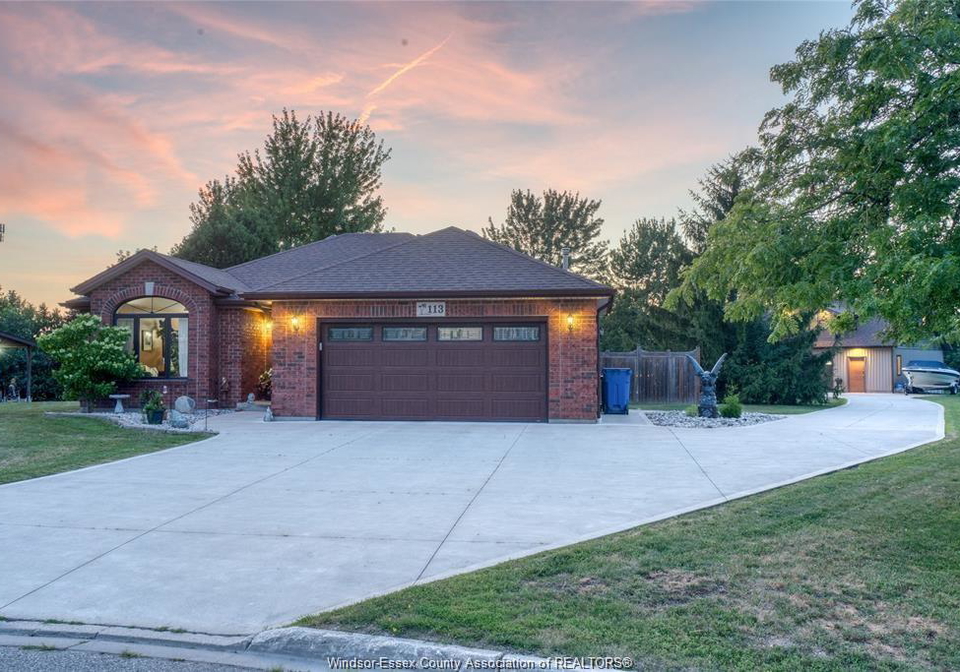 113-beach-court-stoney-point-ontario-26021349