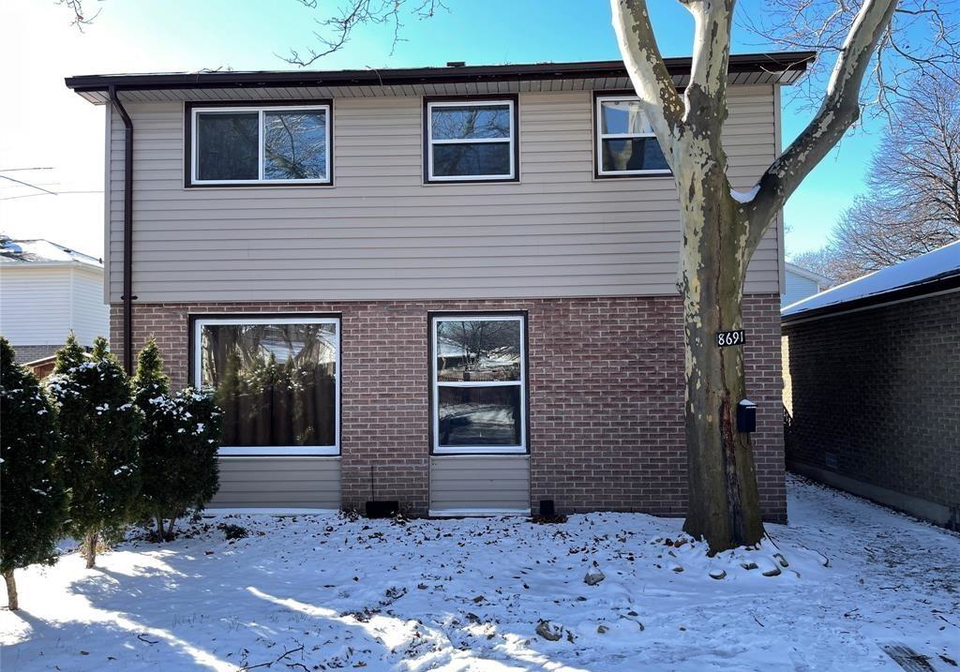 8691-darlington-windsor-ontario-26021354