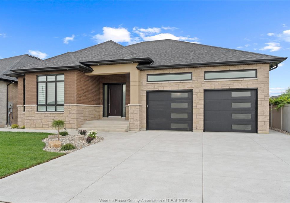 6215-chestnut-street-lasalle-ontario-26021370